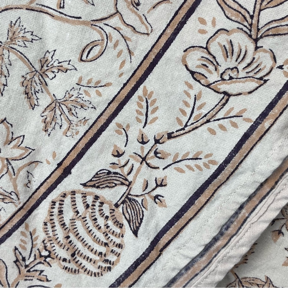 Round Tablecloth 100% Cotton Made in India Tan Brown Botanical Floral Print Boho - Picture 3 of 7